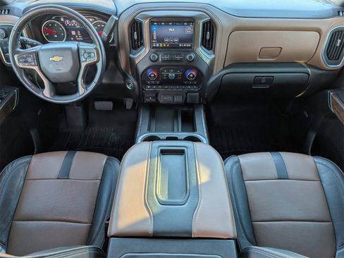 Used 2022 Chevrolet Silverado 2500 High Country w/ Safety Package II image 5