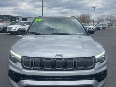 Used 2022 Jeep Compass High Altitude AWD/4WD image 2