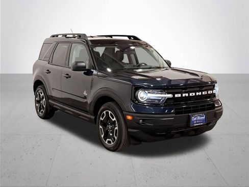 Used 2023 Ford Bronco Sport Outer Banks AWD/4WD image 9