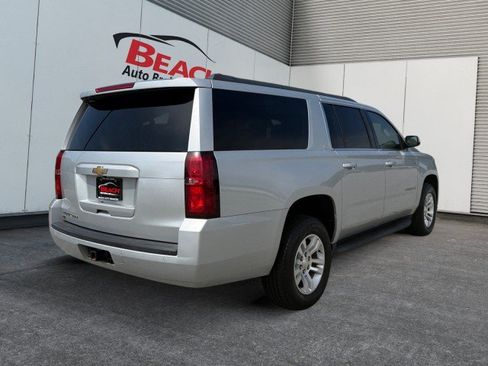 Used 2018 Chevrolet Suburban LT AWD/4WD image 14