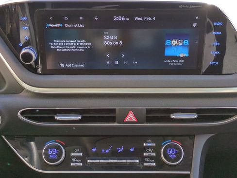 Certified 2023 Hyundai Sonata SEL w/ Cargo Package image 17