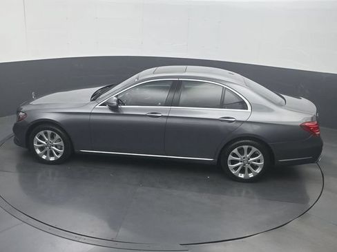 Used 2017 Mercedes-Benz E 300 4MATIC w/ Premium 1 Package image 22
