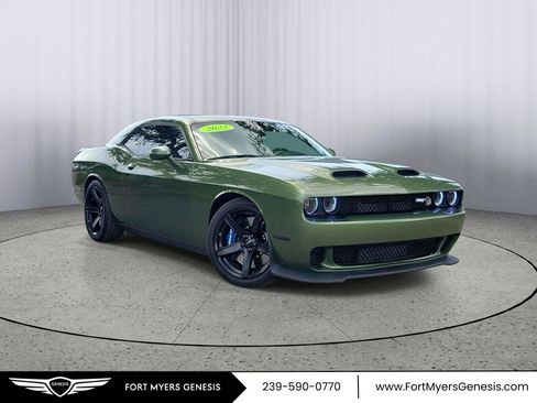 Used 2022 Dodge Challenger SRT Hellcat RWD image 1