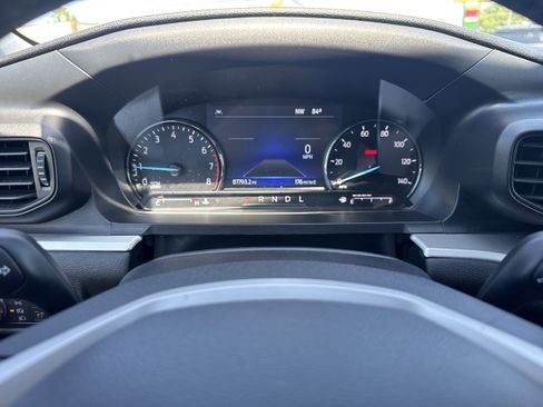 Used 2022 Ford Explorer XLT AWD/4WD image 21