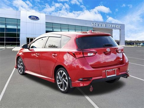 Used 2016 Scion iM Base image 2
