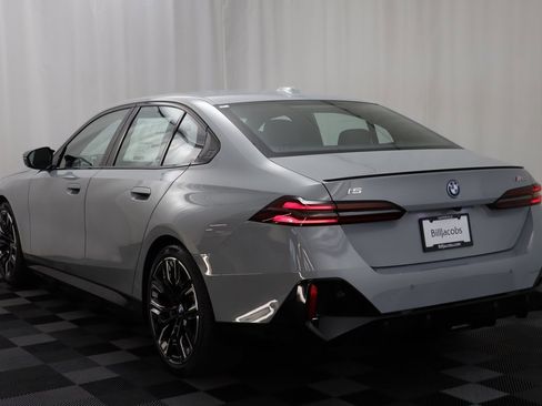 New 2025 BMW i5 M60 w/ Premium Package image 16