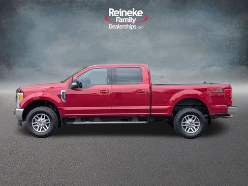 Used 2017 Ford F250 Lariat w/ Lariat Value Package AWD/4WD image 9