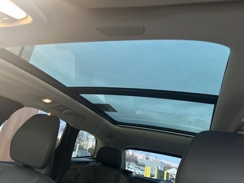 Certified 2025 Volvo XC60 B5 Plus image 27