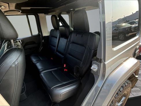 Used 2021 Jeep Wrangler Unlimited Sahara AWD/4WD image 24