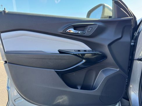 New 2025 Chevrolet Trax LT w/ LT Convenience Package image 20
