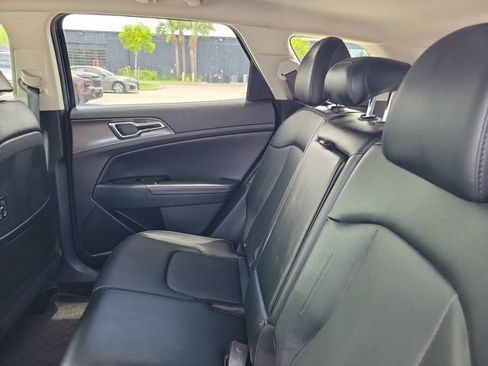 Used 2025 Kia Sportage SX FWD image 11