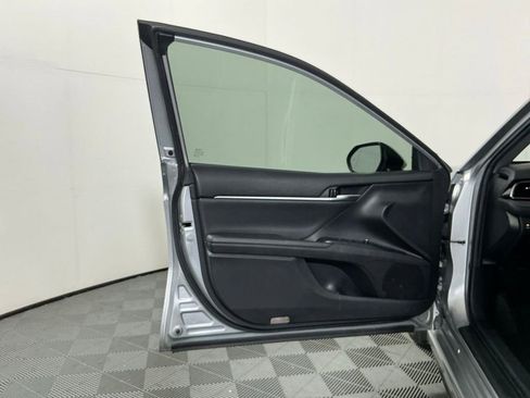 Used 2021 Toyota Camry XSE FWD image 20