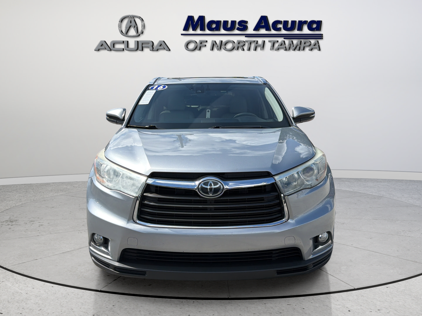 Used 2016 Toyota Highlander Limited Platinum FWD image 3