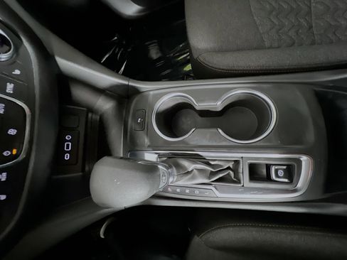 Used 2024 Chevrolet Equinox LT image 25