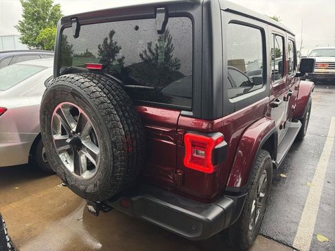 Used 2021 Jeep Wrangler Unlimited Sahara w/ Safety Group AWD/4WD image 6