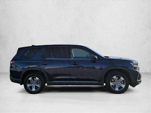 Used 2023 Honda Pilot EX-L image 4