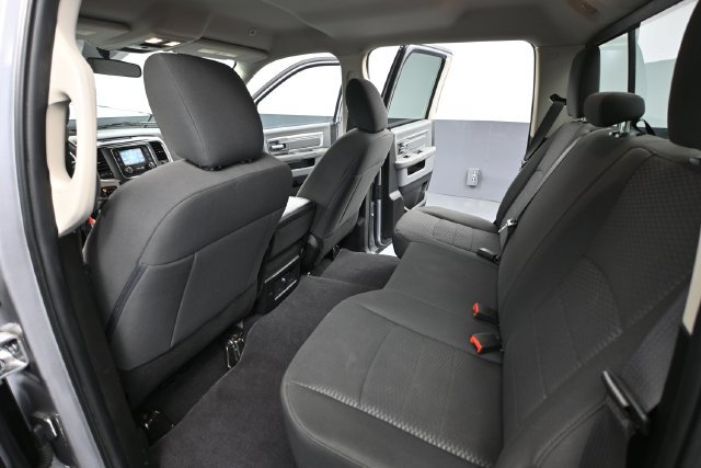 Used 2019 RAM 1500 Warlock AWD/4WD image 27