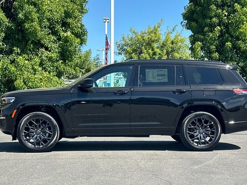 Used 2025 Jeep Grand Cherokee L Summit image 7