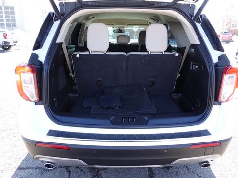 Used 2020 Ford Explorer Limited image 28
