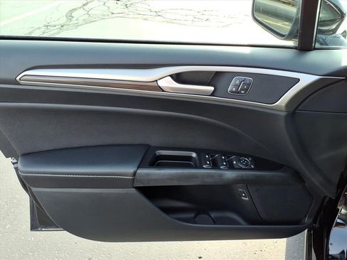 Certified 2019 Ford Fusion SEL image 12