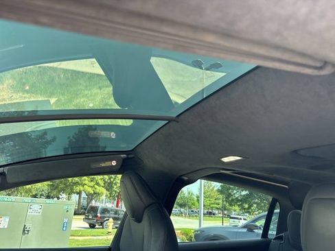 Used 2024 Tesla Model X AWD/4WD image 18