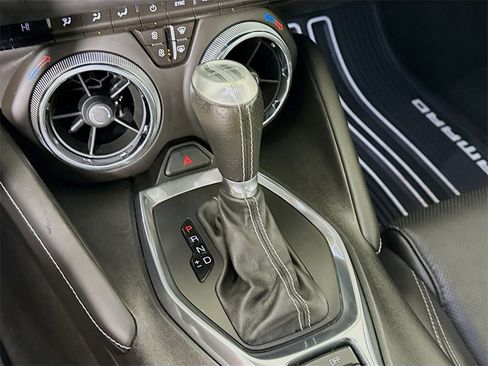 Used 2017 Chevrolet Camaro LT image 17