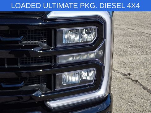 Used 2024 Ford F250 Lariat w/ Lariat Ultimate Package AWD/4WD image 9