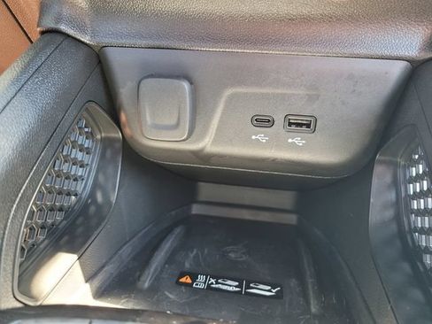 Used 2024 Chevrolet TrailBlazer ACTIV w/ Convenience Package FWD image 24