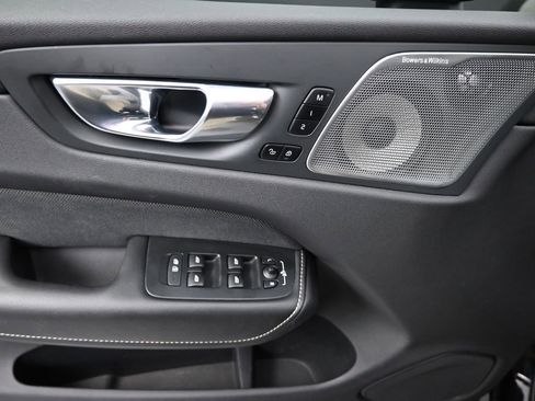 Used 2021 Volvo XC60 T8 R-Design w/ Advanced Package image 14