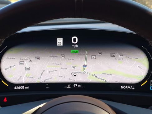 Used 2020 Porsche Taycan Turbo image 34