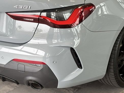 Used 2023 BMW 430i Convertible w/ M Sport Package image 13