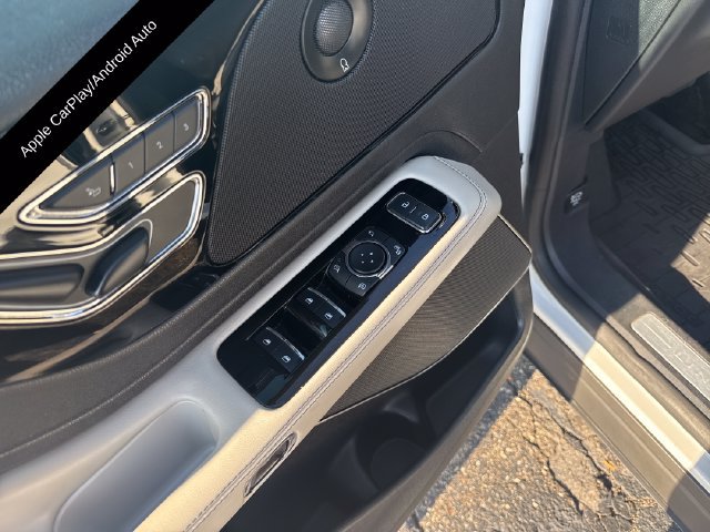Used 2025 Lincoln Aviator AWD w/ Equipment Group 101A image 14