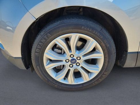 Used 2022 Ford Edge Titanium image 14