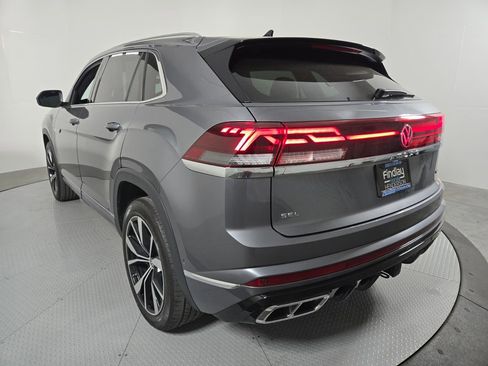 Used 2025 Volkswagen Atlas Cross Sport SEL Premium R-Line AWD/4WD image 4