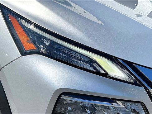 Certified 2023 Nissan Rogue SV w/ SV Premium B Package AWD/4WD image 32