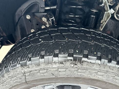 Used 2024 Ford F350 Limited w/ FX4 Off-Road Package image 26