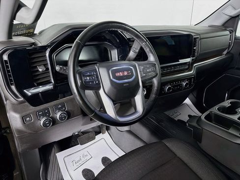Used 2024 GMC Sierra 1500 Elevation AWD/4WD image 9