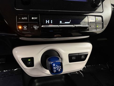 Used 2017 Toyota Prius Two Hybrid image 23