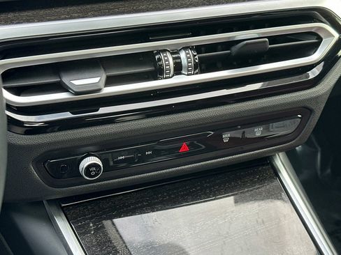 Used 2023 BMW 330e w/ Convenience Package image 22