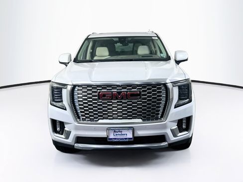 Used 2022 GMC Yukon Denali w/ Advanced Technology Package AWD/4WD image 2