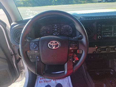 Used 2022 Toyota Tacoma SR RWD image 14