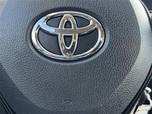 Used 2021 Toyota RAV4 LE image 30