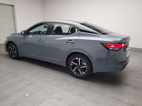 Used 2024 Nissan Sentra SV image 3