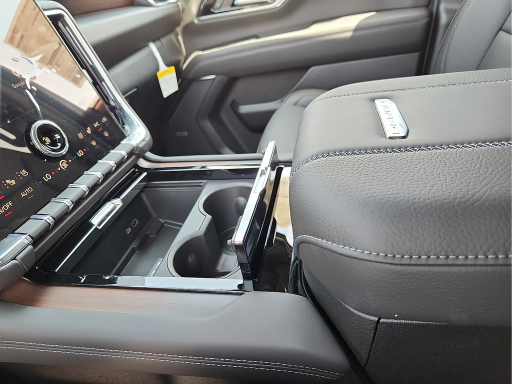 New 2026 GMC Yukon Denali AWD/4WD image 22