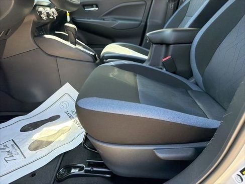 Certified 2025 Nissan Versa SV w/ Trunk Package FWD image 10