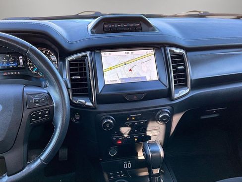 Used 2023 Ford Ranger Lariat w/ Tremor Off-Road Package image 10