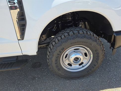 New 2025 Ford F250 XL w/ 360-Degree Camera Package image 7