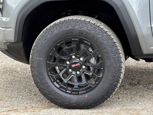 New 2026 GMC Canyon Elevation w/ Convenience Package RWD image 31