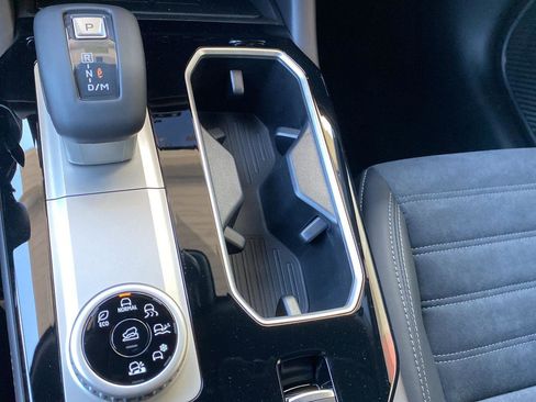 New 2026 Mitsubishi Outlander LE AWD/4WD image 19