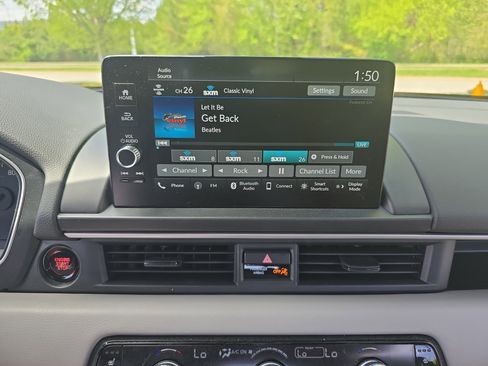 Used 2025 Honda Pilot EX-L image 23